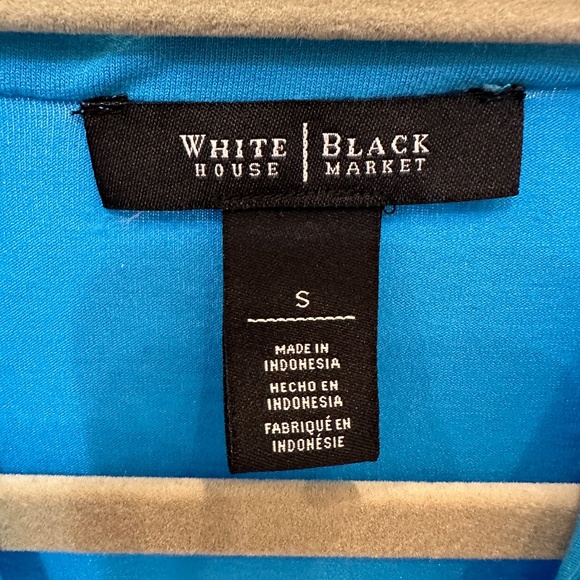 WHITE HOUSE BLACK MARKET WOMENS BLUE V NECK SLEEVELESS RUCHED TOP S - Picture 3 of 6